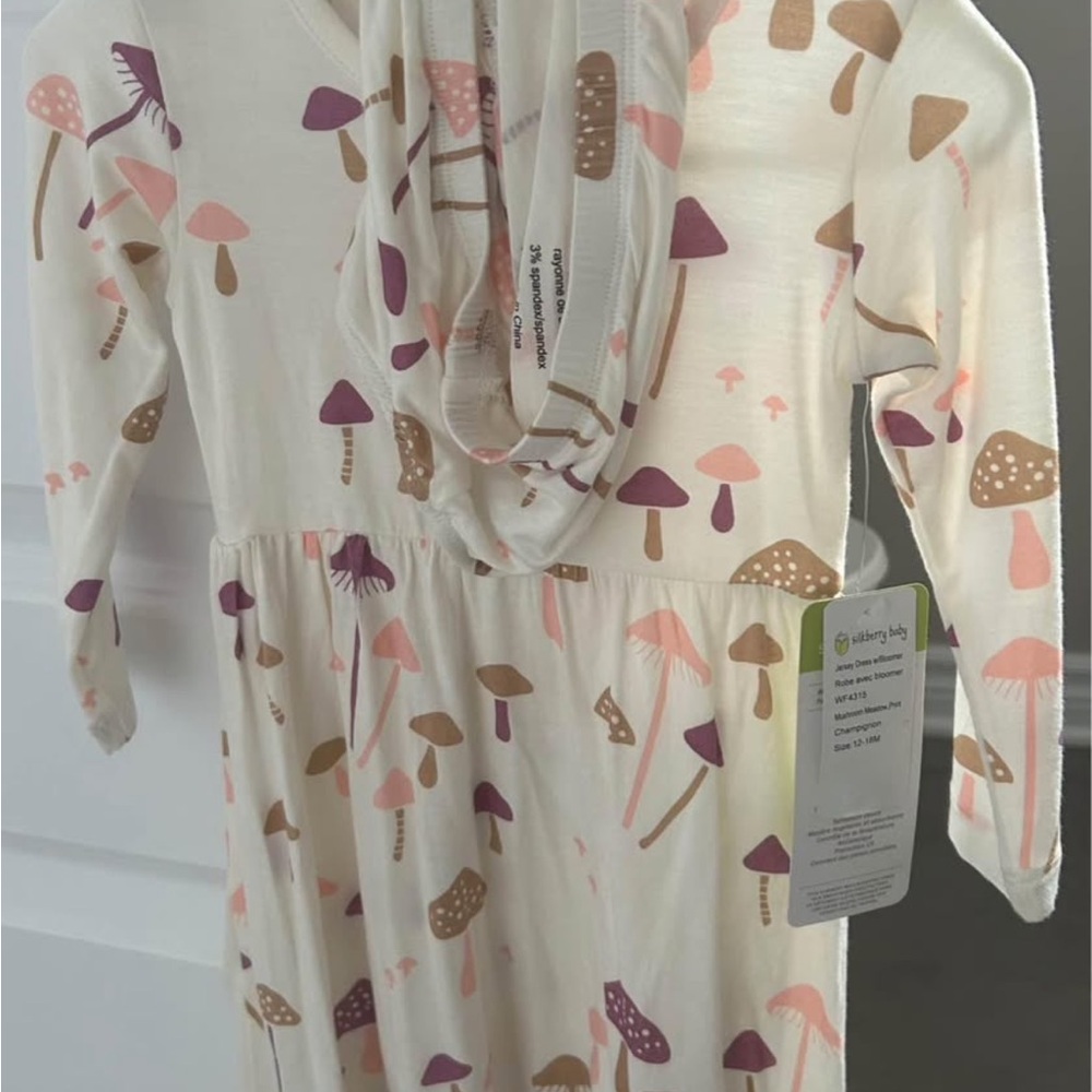 Brand new Silkberry baby dress; size 12-28 months; mushroom print 🍄‍🟫